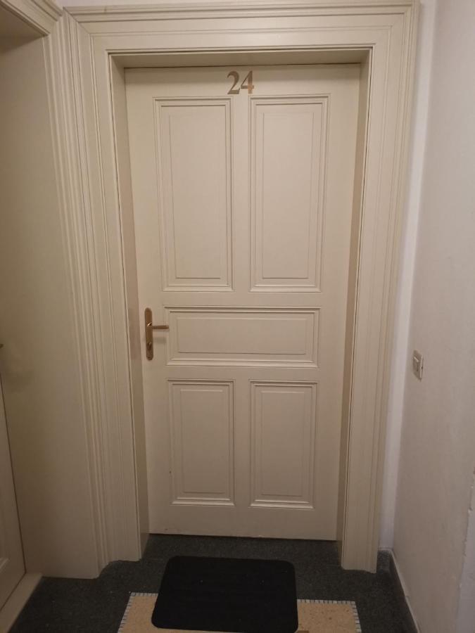 Quiet Apartment In Prague Center Bagian luar foto